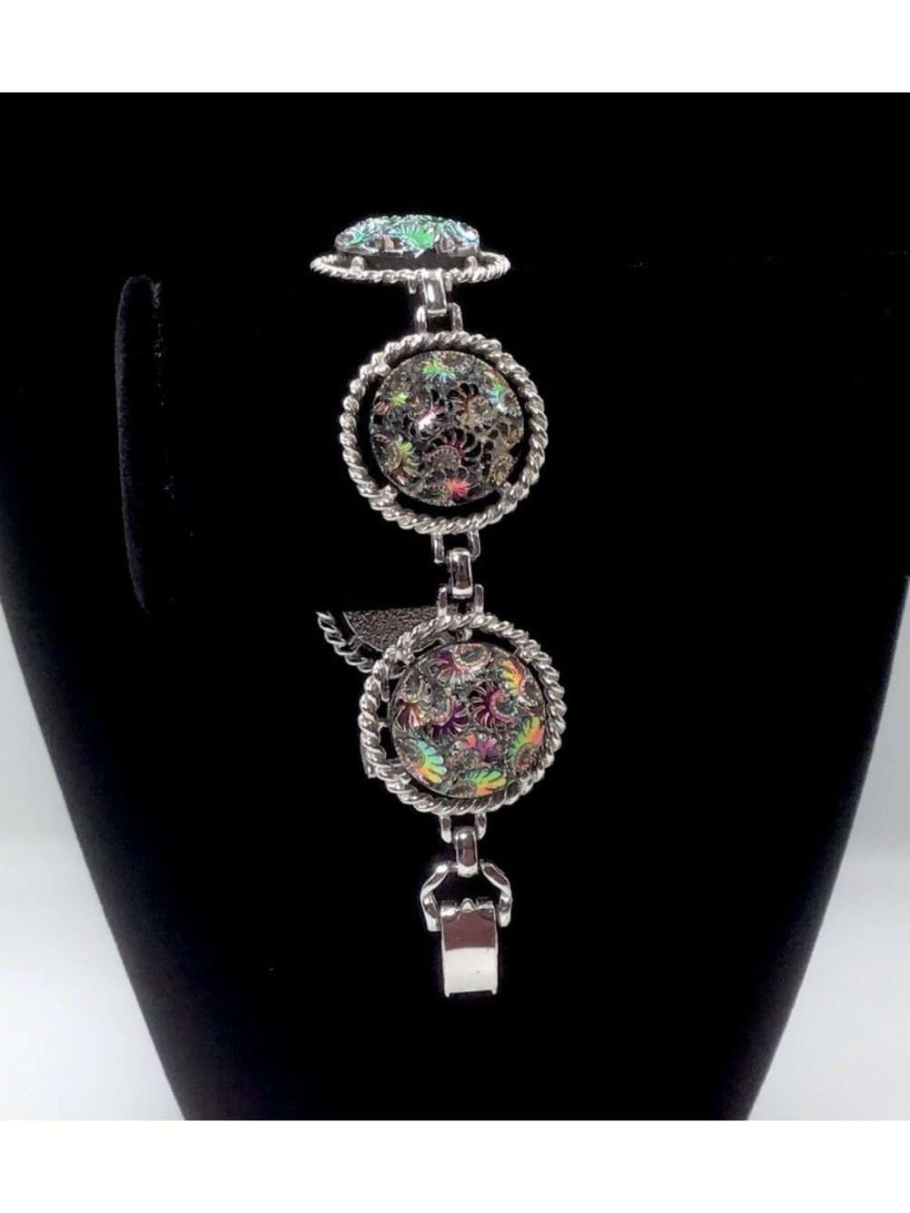 Sarah Coventry Vintage Bracelet Colorful Round Link 6.75”